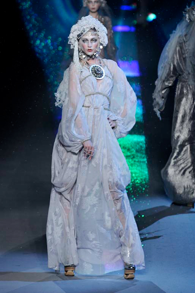 desfiles-jgalliano-parisinverno2009rtw-128