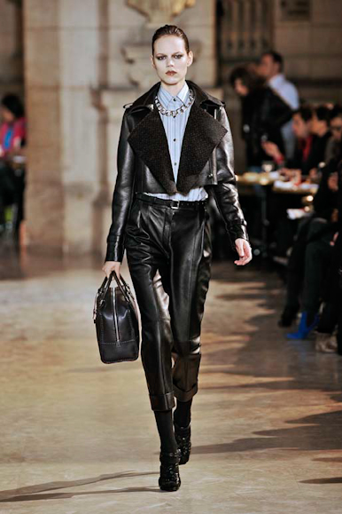 desfiles-loewe-parisinverno2009rtw-102