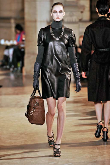 desfiles-loewe-parisinverno2009rtw-104