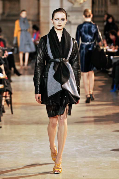 desfiles-loewe-parisinverno2009rtw-108
