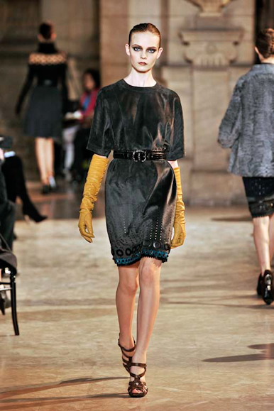 desfiles-loewe-parisinverno2009rtw-123