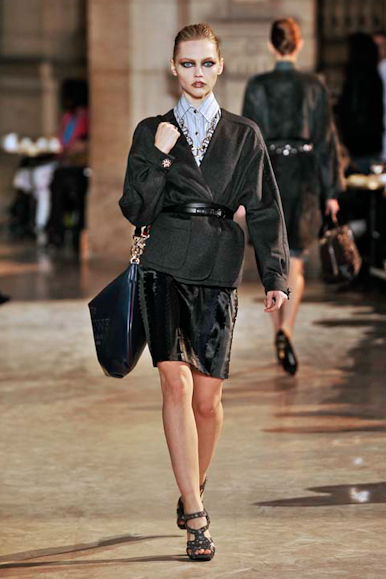 desfiles-loewe-parisinverno2009rtw-125