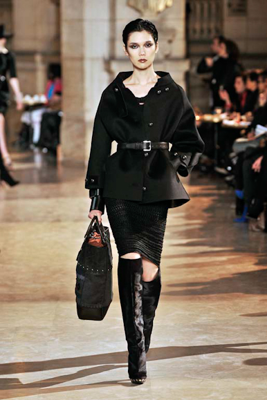 desfiles-loewe-parisinverno2009rtw-132