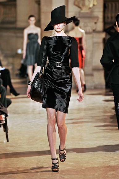 desfiles-loewe-parisinverno2009rtw-133