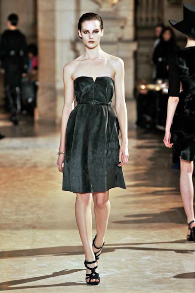 desfiles-loewe-parisinverno2009rtw-134