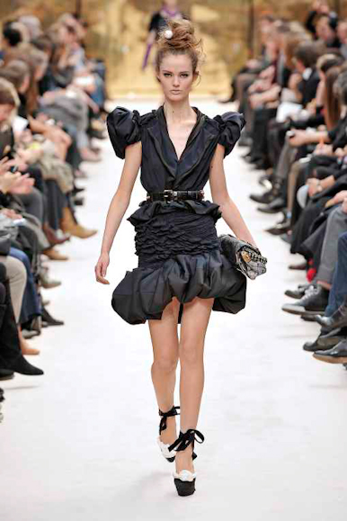 desfiles-lvuitton-parisinverno2009rtw-117