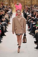 desfiles-lvuitton-parisinverno2009rtw-125