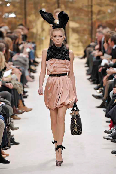 desfiles-lvuitton-parisinverno2009rtw-130