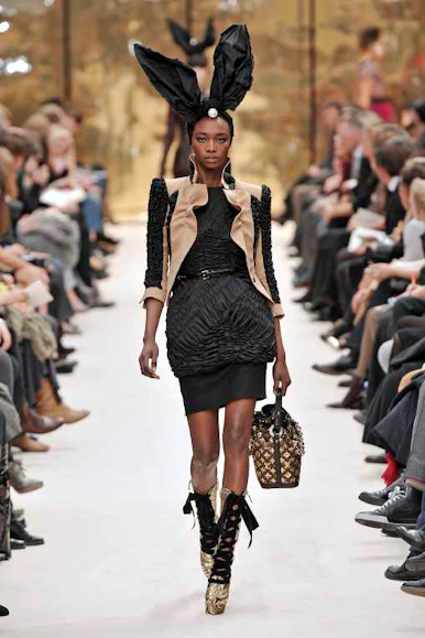 desfiles-lvuitton-parisinverno2009rtw-132