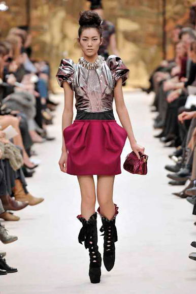 desfiles-lvuitton-parisinverno2009rtw-140