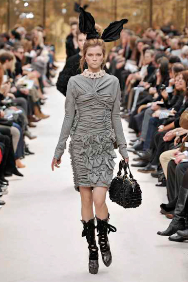 desfiles-lvuitton-parisinverno2009rtw-152