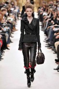 desfiles-lvuitton-parisinverno2009rtw-153