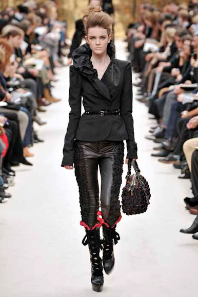 desfiles-lvuitton-parisinverno2009rtw-153