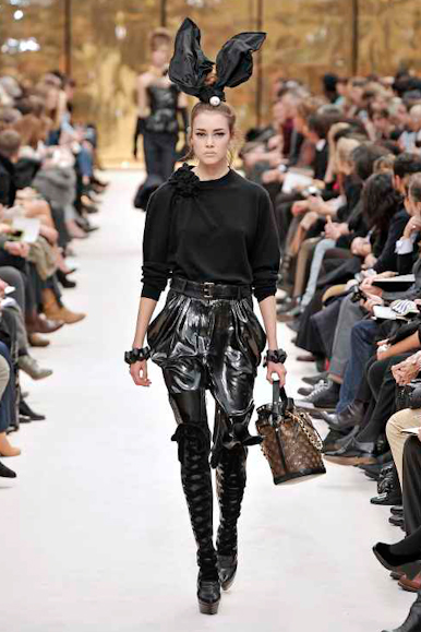 desfiles-lvuitton-parisinverno2009rtw-158