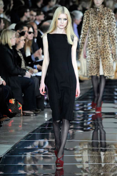 desfiles-valentino-parisinverno2009rtw-108