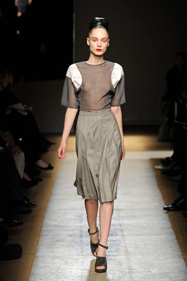 desfiles-ysl-parisinverno2009rtw-119