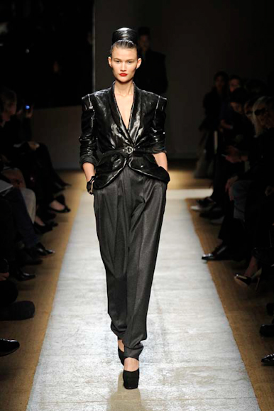 desfiles-ysl-parisinverno2009rtw-121