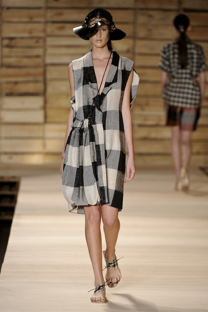 mbon_v10_027