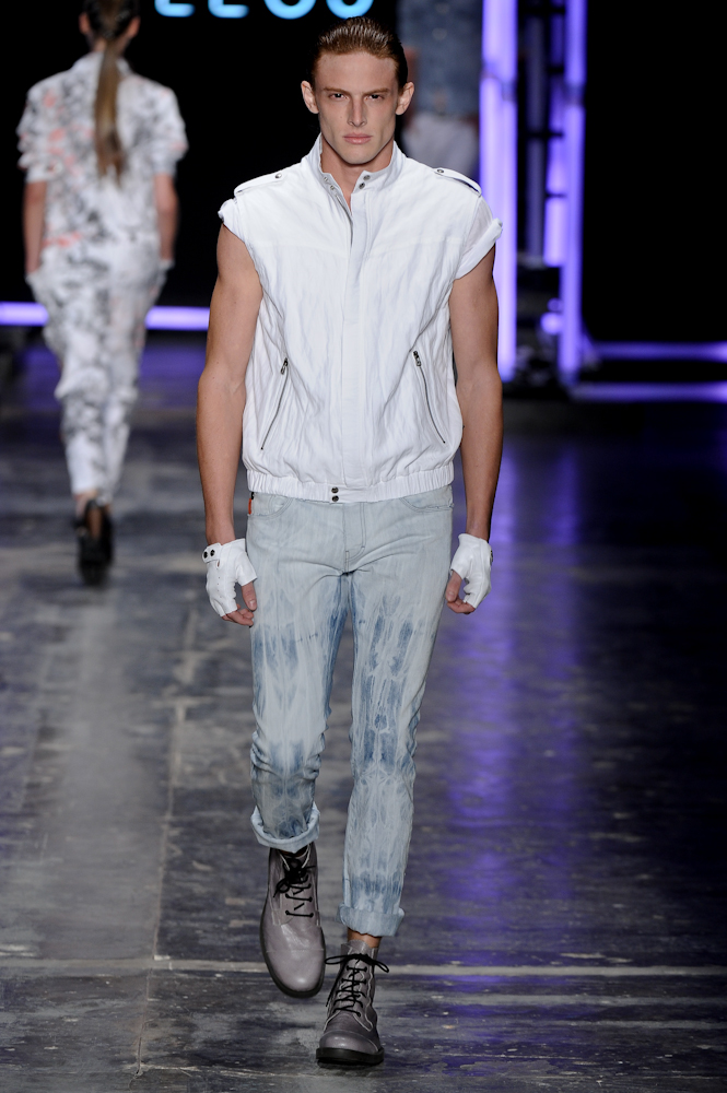 desfile-ellus-saopauloverao2010rtw-109