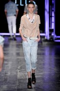 desfile-ellus-saopauloverao2010rtw-112