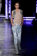 desfile-ellus-saopauloverao2010rtw-114