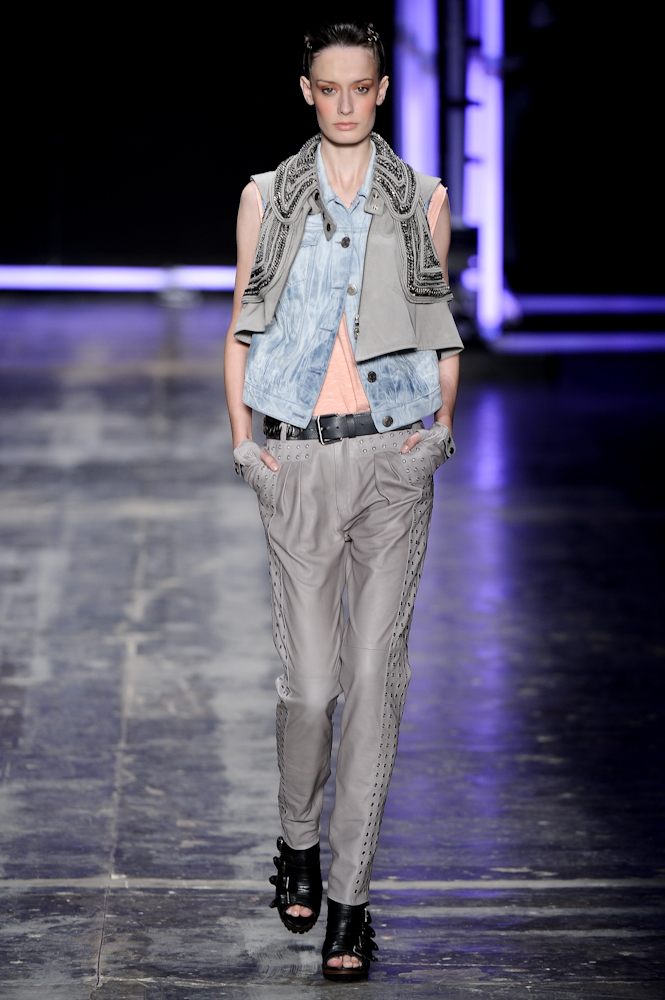 desfile-ellus-saopauloverao2010rtw-115