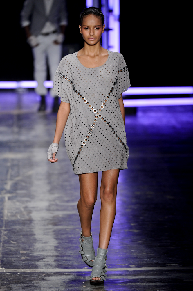 desfile-ellus-saopauloverao2010rtw-124