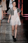 desfile-ellus-saopauloverao2010rtw-134