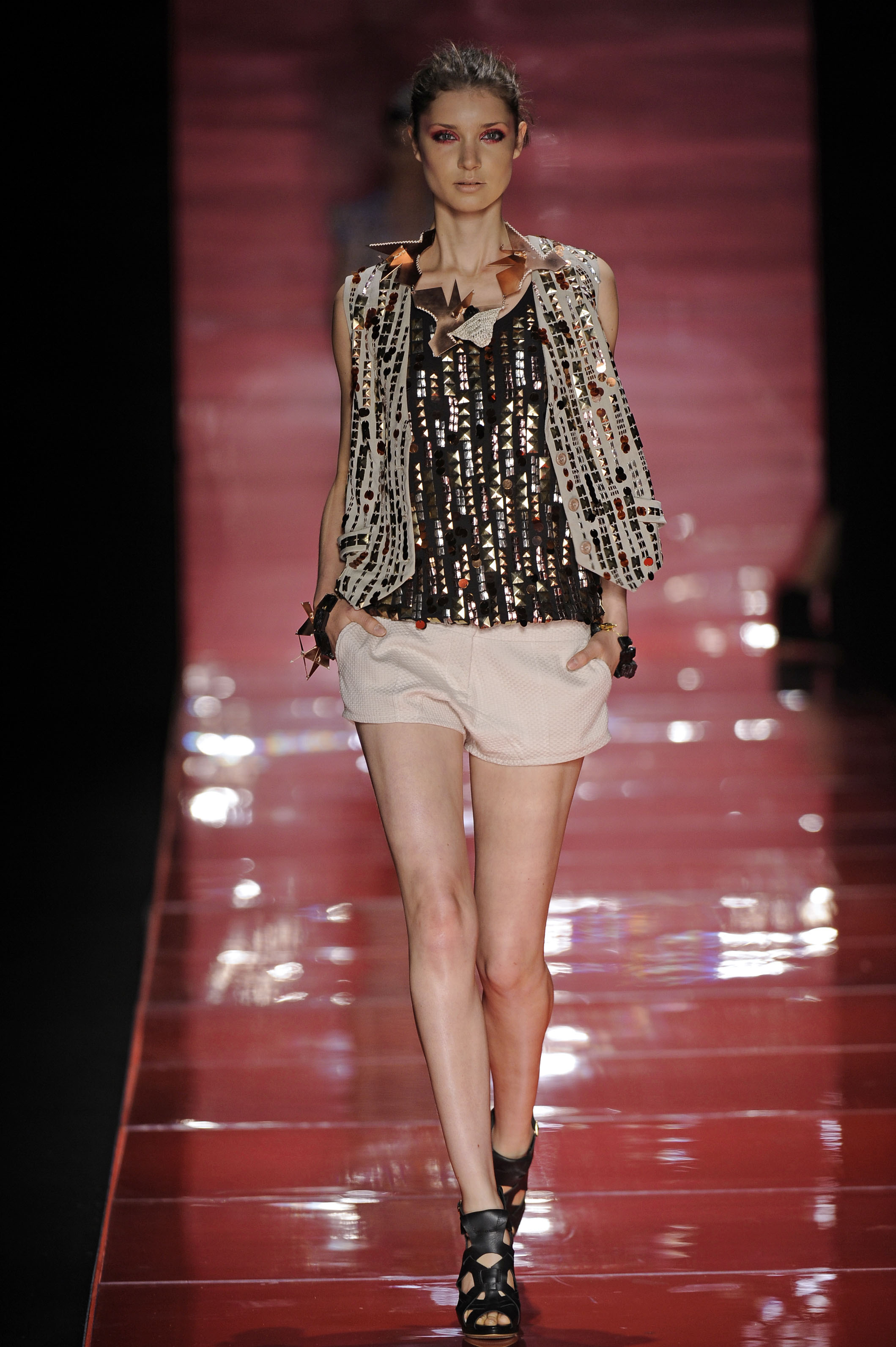 jbr_ss10_087