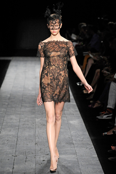 desfiles-valentino-parisinverno2009hc-104
