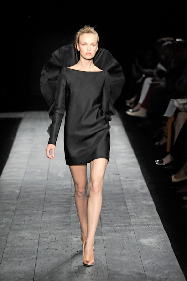 desfiles-valentino-parisinverno2009hc-116