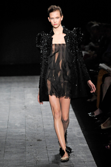 desfiles-valentino-parisinverno2009hc-122