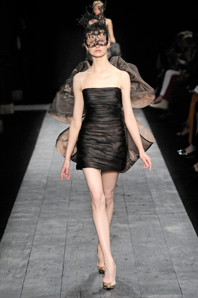 desfiles-valentino-parisinverno2009hc-126