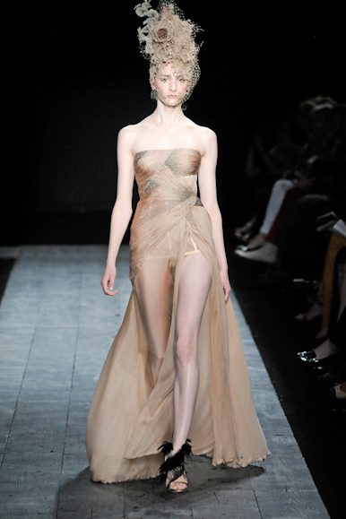 desfiles-valentino-parisinverno2009hc-130