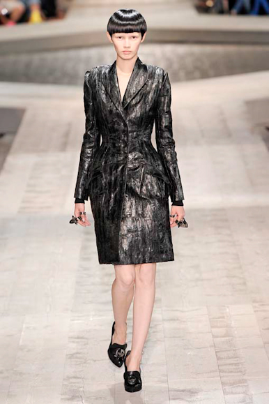 desfiles-givenchy-parisinverno2009hc-101