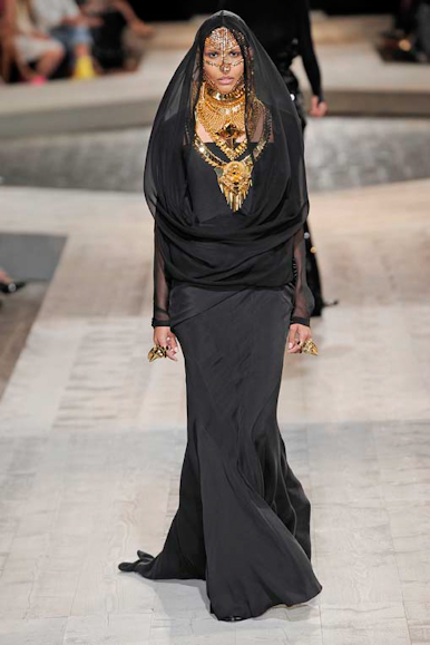 desfiles-givenchy-parisinverno2009hc-105
