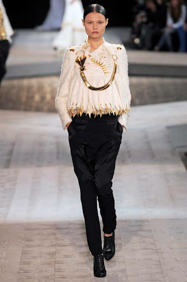 desfiles-givenchy-parisinverno2009hc-117