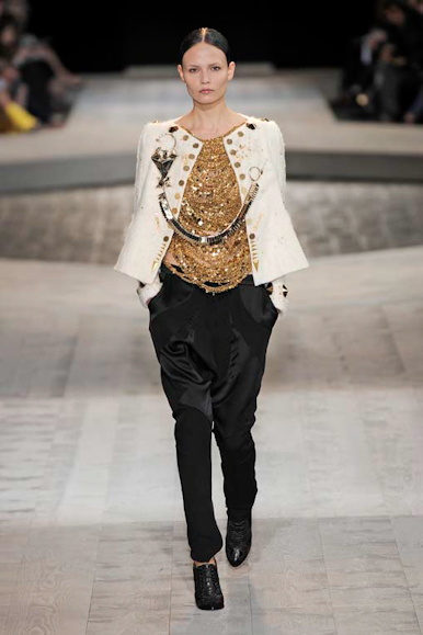 desfiles-givenchy-parisinverno2009hc-119