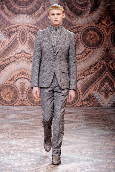 amq_m_fw10_007