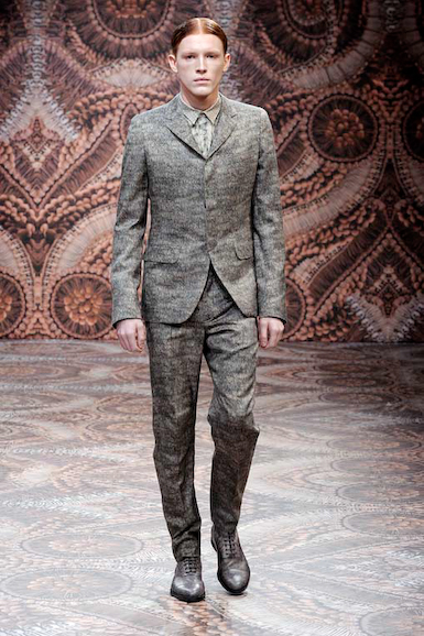 amq_m_fw10_025