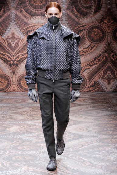 amq_m_fw10_068