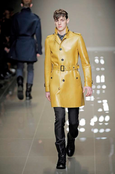bur_m_fw10_083