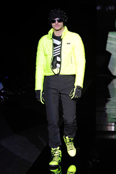 emp_m_fw10_042