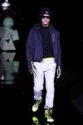 emp_m_fw10_044