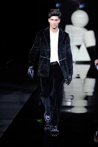 emp_m_fw10_246