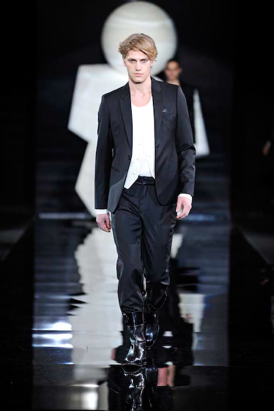 emp_m_fw10_251