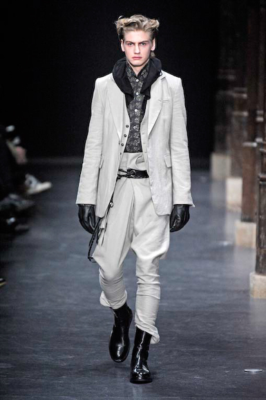 ann_m_fw10_077