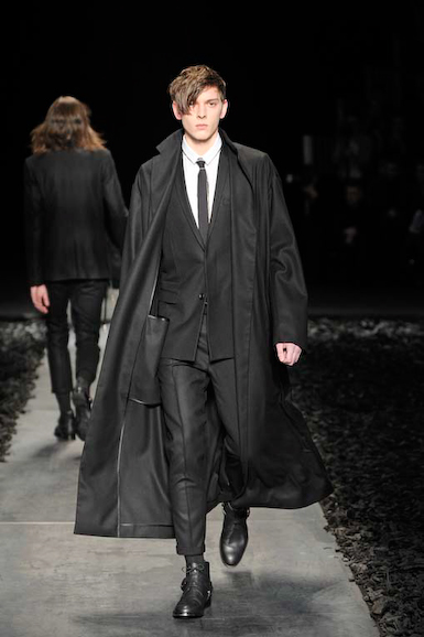 dio_m_fw10_008