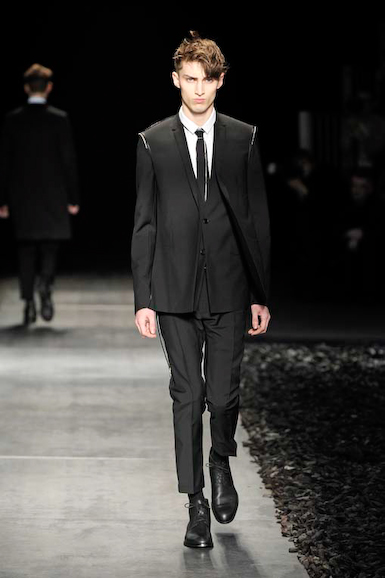 dio_m_fw10_024