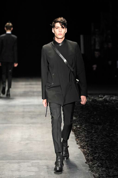 dio_m_fw10_038